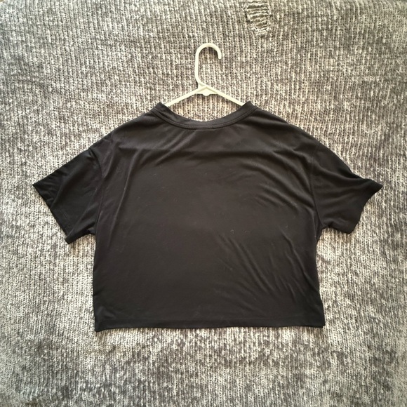 Nike / Women's Crop Top / L - Picture 2 of 4